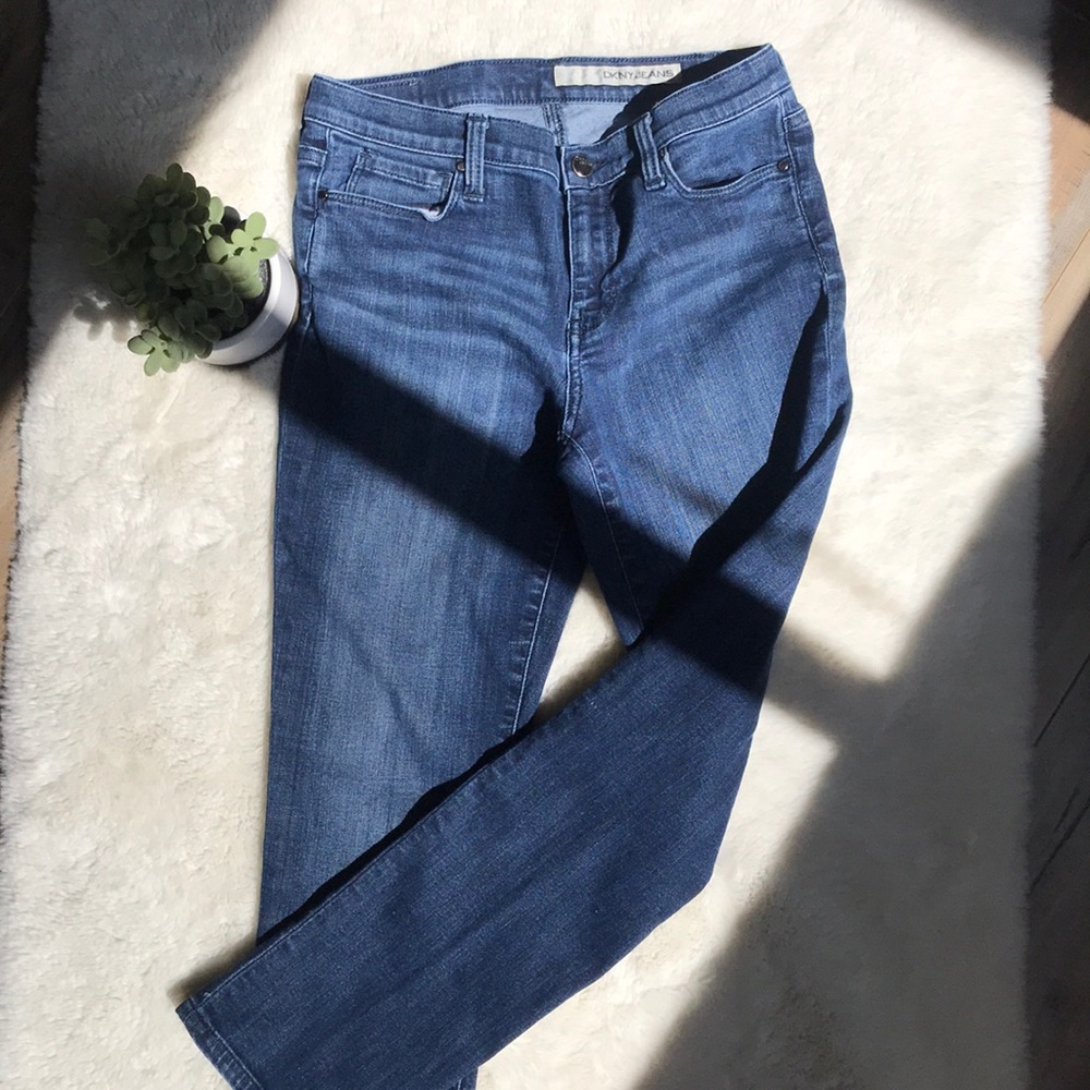 DKNY skinny Jeans women’s size 4
